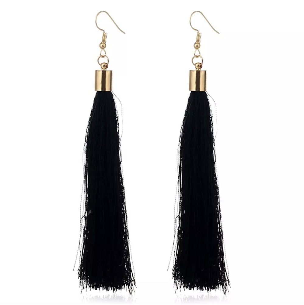 🖤 Black Tassel Earrings